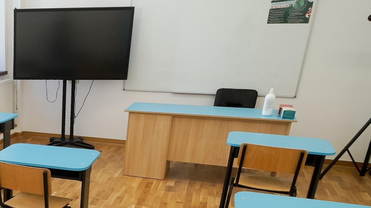 Restricții lingvistice în școlile românești din Cernăuți: Limba ucraineană, obligatorie și în pauze