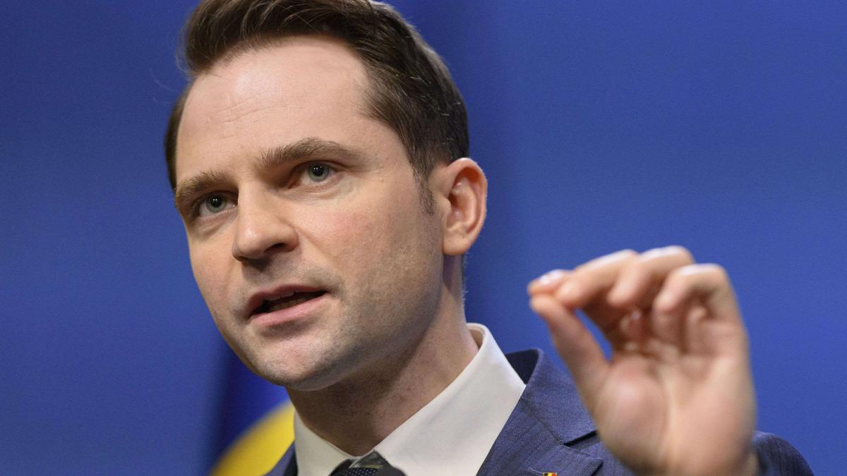 Concedieri la Ministerul Energiei. Burduja dă afară zeci de directori și angajați 