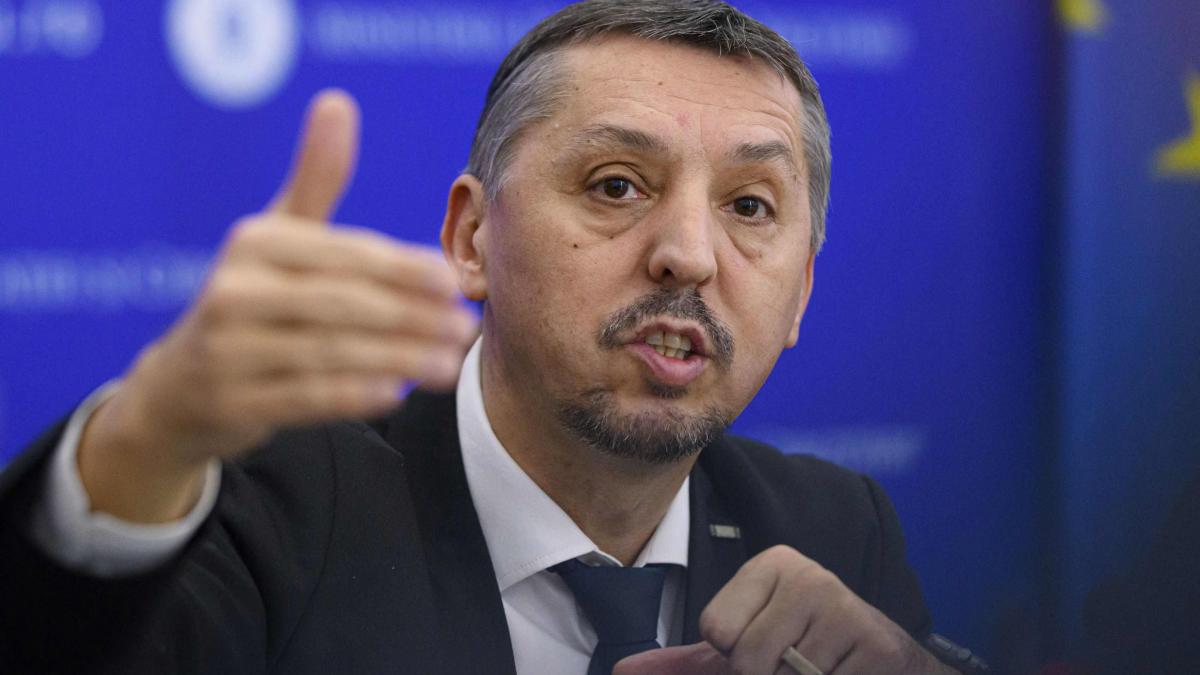 „Butonul de panică” pentru stoparea bullyingului și a violenței în școli