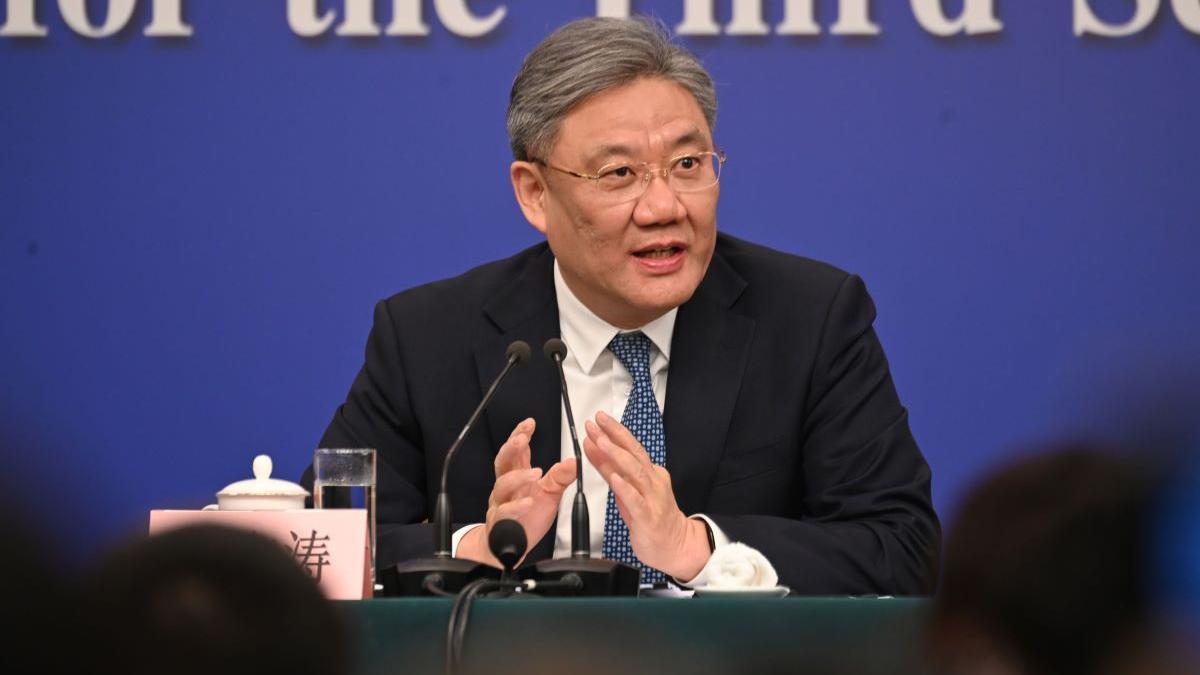 Oficialii UE și chinezi, față în față: cine câștigă meciul economic?