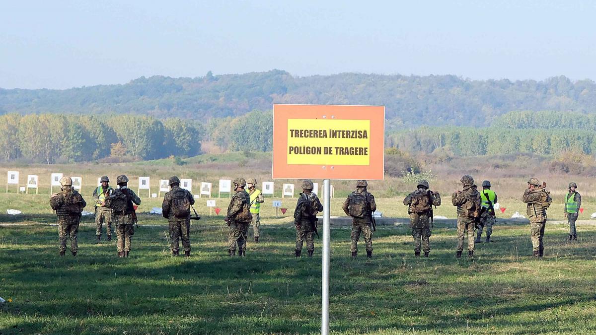 Cu războiul la ușă, legea pregătirii populaţiei pentru apărare a fost distrusă după 3 ani de lupte birocratice