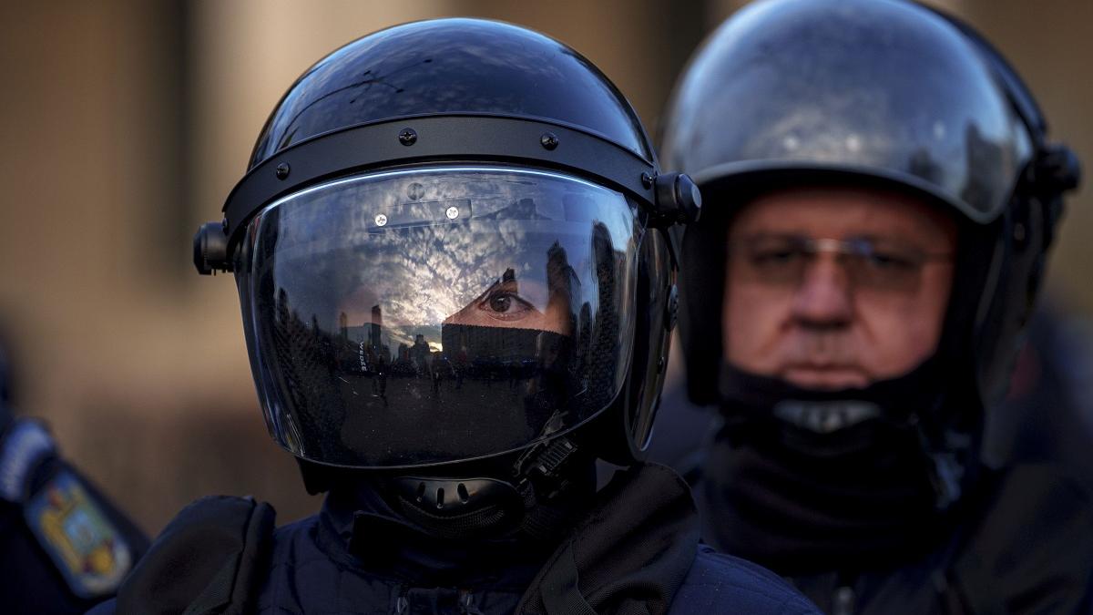 Un jandarm s-a împușcat în cap chiar în sediul instituției!