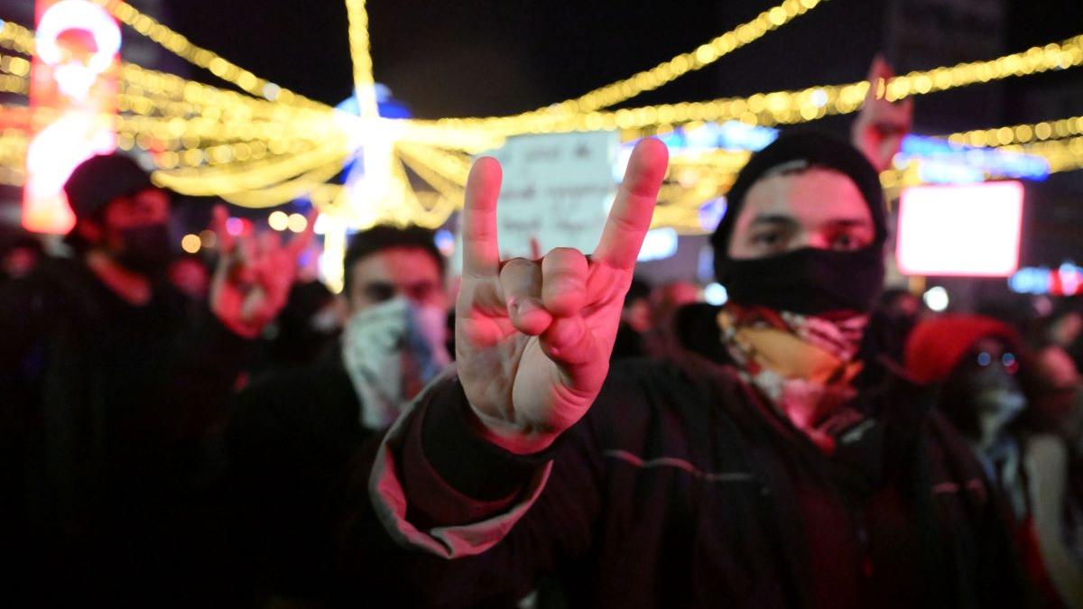Revoltă în Turcia: Mii de studenți au demonstrat marți la Istanbul și Ankara față de arestarea lui Imamoglu