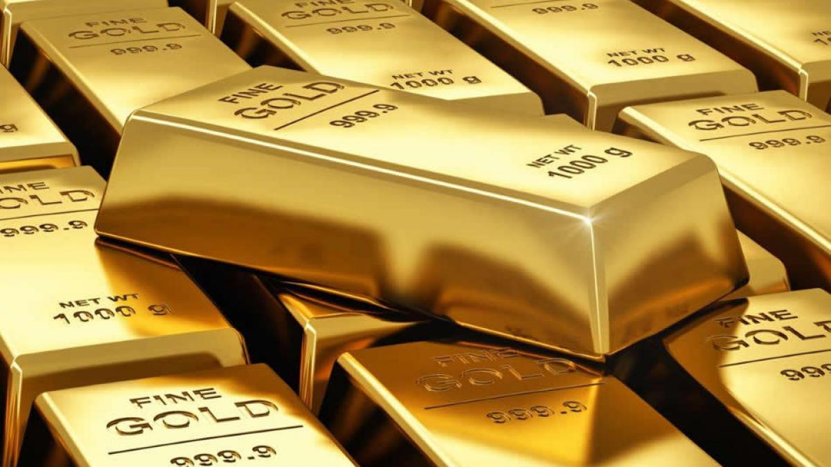 Românii cumpără tot mai mult aur, pentru a-şi securiza investiţiile şi a obţine randamente mai mari