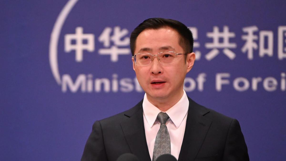 China neagă acuzațiile lui Zelenski privind livrările de arme către Rusia