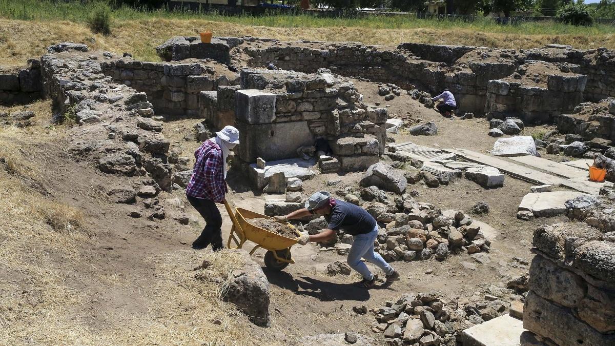 Rămăşiţele unei femei care ar fi aparţinut civilizaţiei Caral, descoperite în Peru
