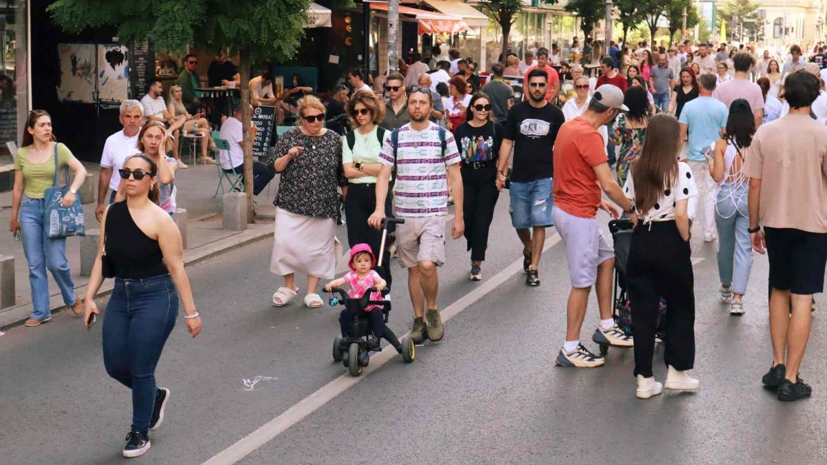 Restricții de trafic în Capitală: Străzi închise pentru evenimente culturale și sportive în weekend