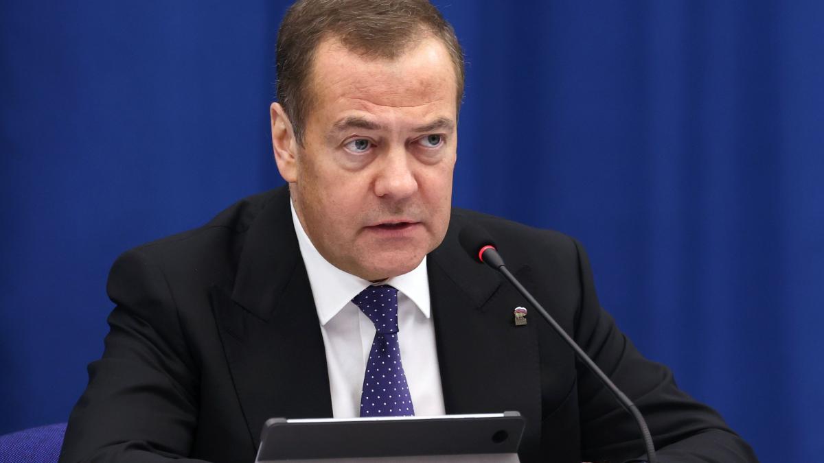 Medvedev declară că Rusia caută victoria, nu compromisul, în negocierile cu Ucraina