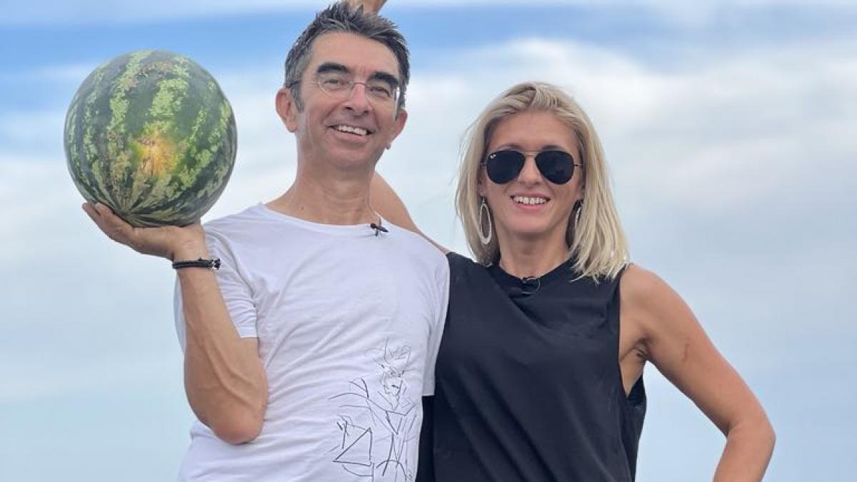 Diseară, de la 20.30, la Antena 1, Oana Paraschiv, Mihai Găinușă, Paula Chirilă și Mane Voicu intră în hora „Poftiți pe la noi: Poftiți la întrecere”