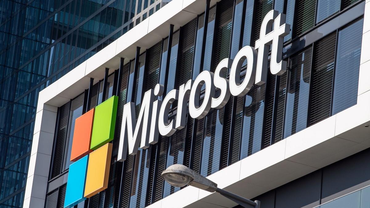 Microsoft lansează prima sa consolă de jocuri portabilă