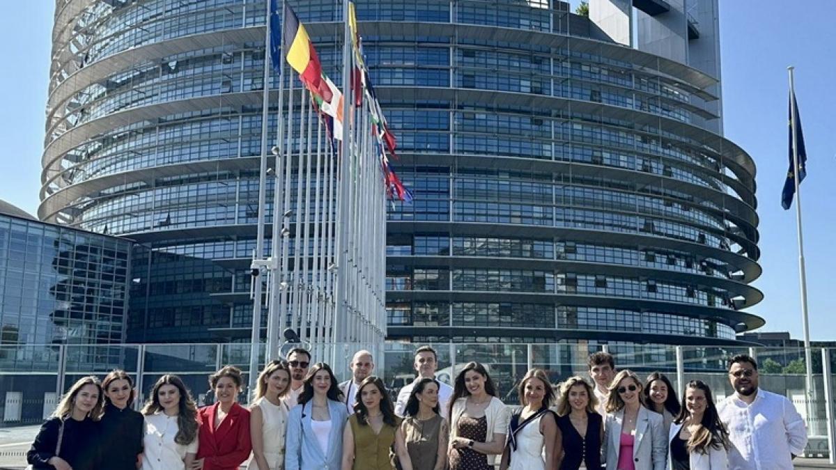 Antena Academy –  Lecția de democrație live, în băncile din Parlamentul European