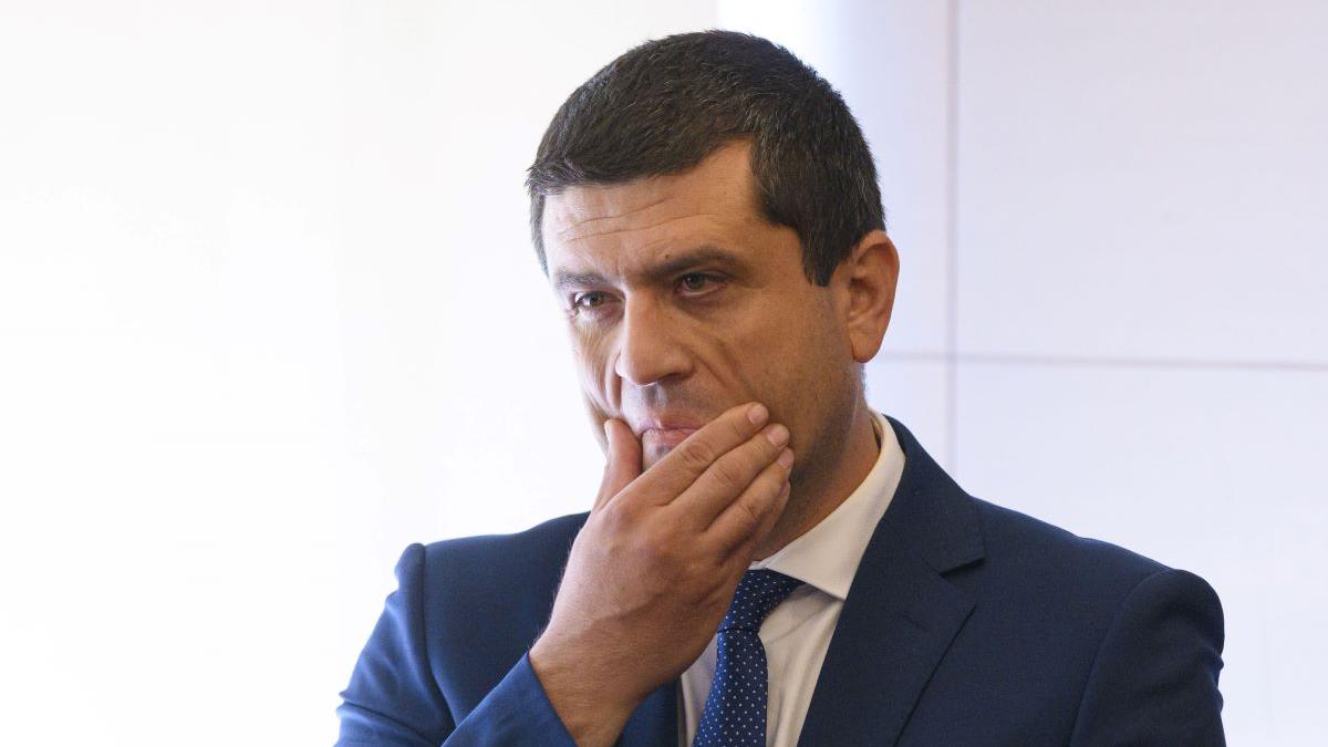 ministrul economiei radu miruta salarii uriase companii stat