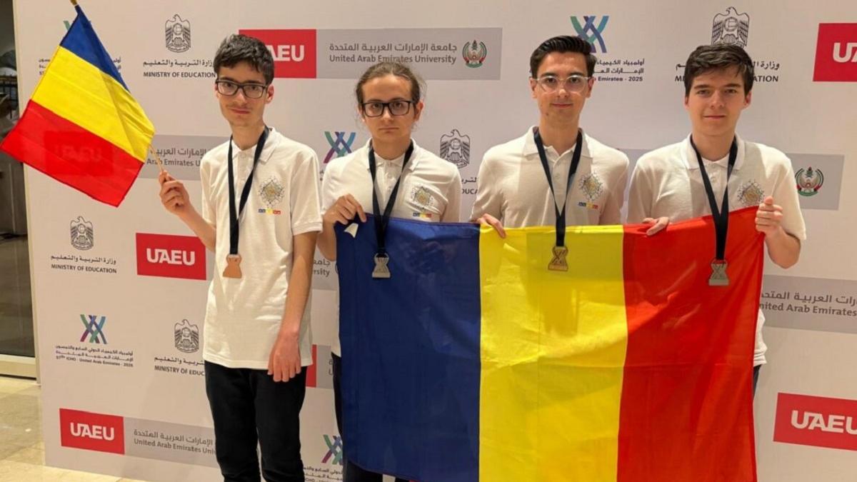 Elevii români au câștigat patru medalii la Olimpiada Internațională de Chimie