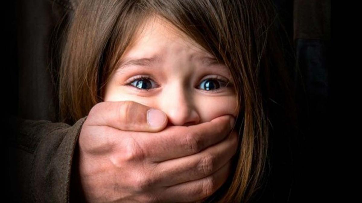 Paznicul centrului familial, acuzat că a agresat sexual o fată de 15 ani, arestat