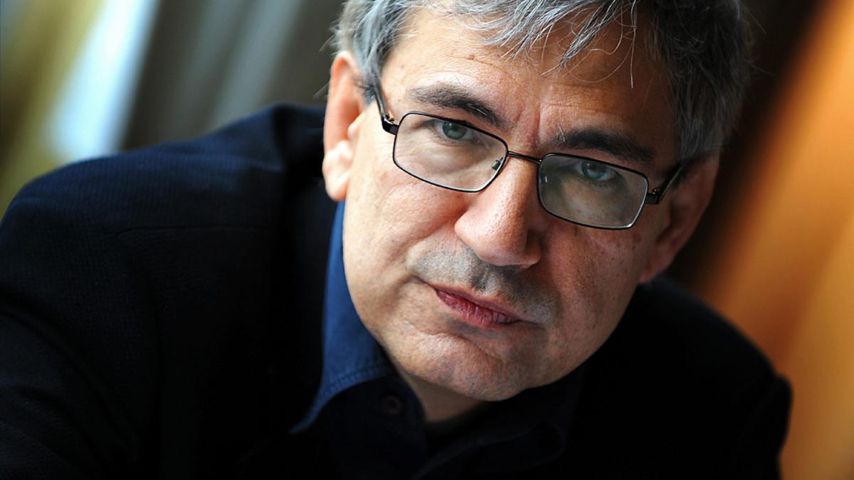  Orhan Pamuk, inima și mâna dreaptă a literaturii otomane