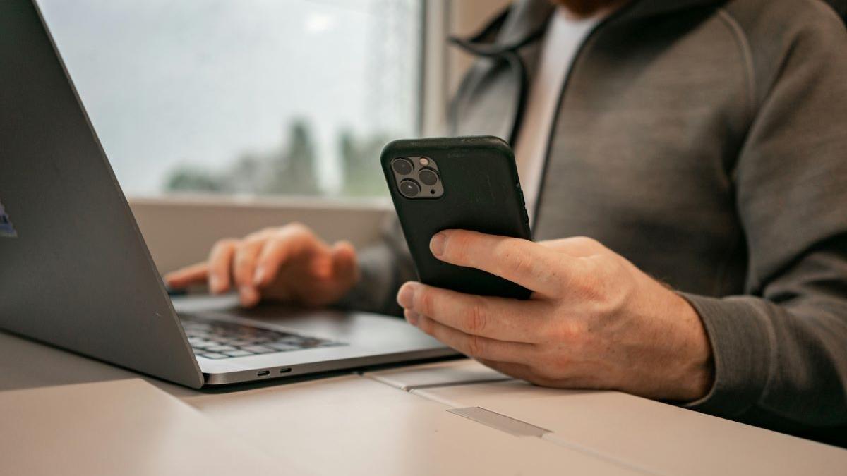 Tentativă de fraudă în numele Poliţiei de Frontieră. Nu furnizați date personale prin telefon