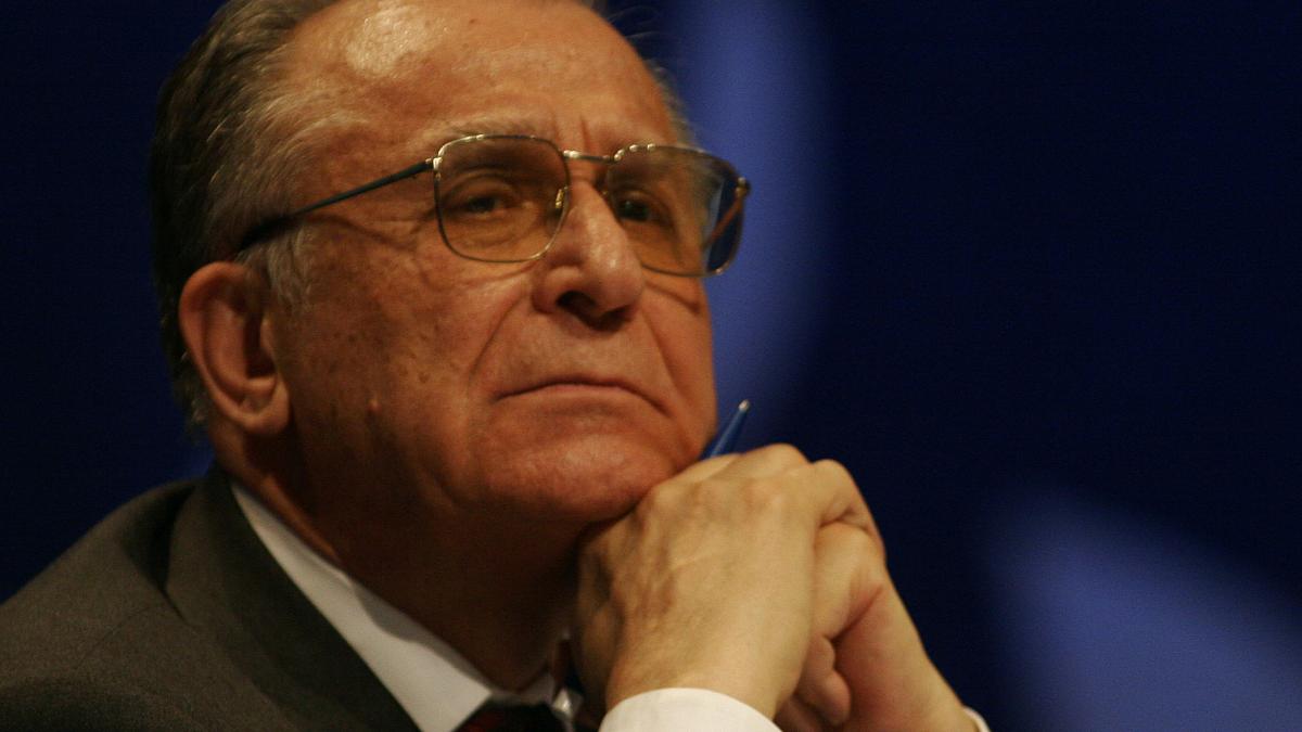 Ambasada Rusiei: Ion Iliescu, om de stat remarcabil