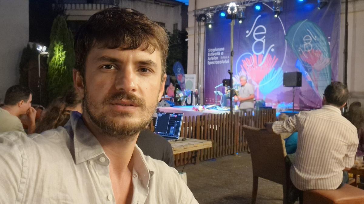 Vlad Udrescu, protagonistul din Ana, Mi-ai fost scrisă în ADN, vacanță offline și cu muzică live: „Suntem contemporani cu artiști excepționali”