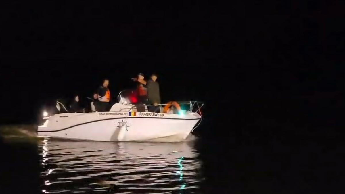 tragedie pe lacul snagov doi oameni au murit surprinsi de furtuna