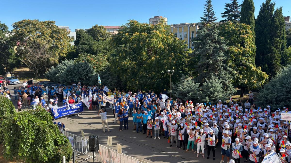 Proteste la Constanța față de măsurile guvernului Bolojan. Sindicatele cer salarii mai mari și pensii echitabile