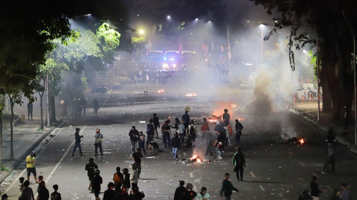 Proteste de amploare în Indonezia. Cel puțin 20 de persoane au dispărut