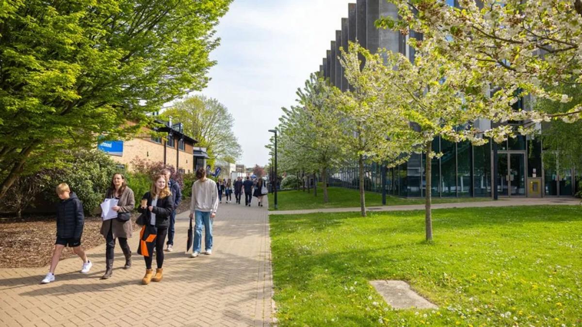 Marea Britanie pregătește prima „super-universitate” regională, printr-o fuziune istorică