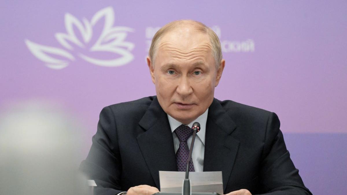 Putin anunță că Rusia va respecta limitele privind armele nucleare încă un an