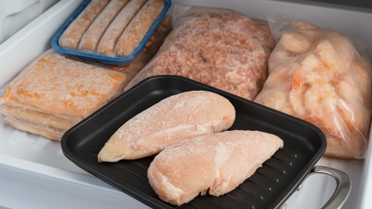 5 Alimente pe care niciodată nu trebuie să le gătești direct din congelator