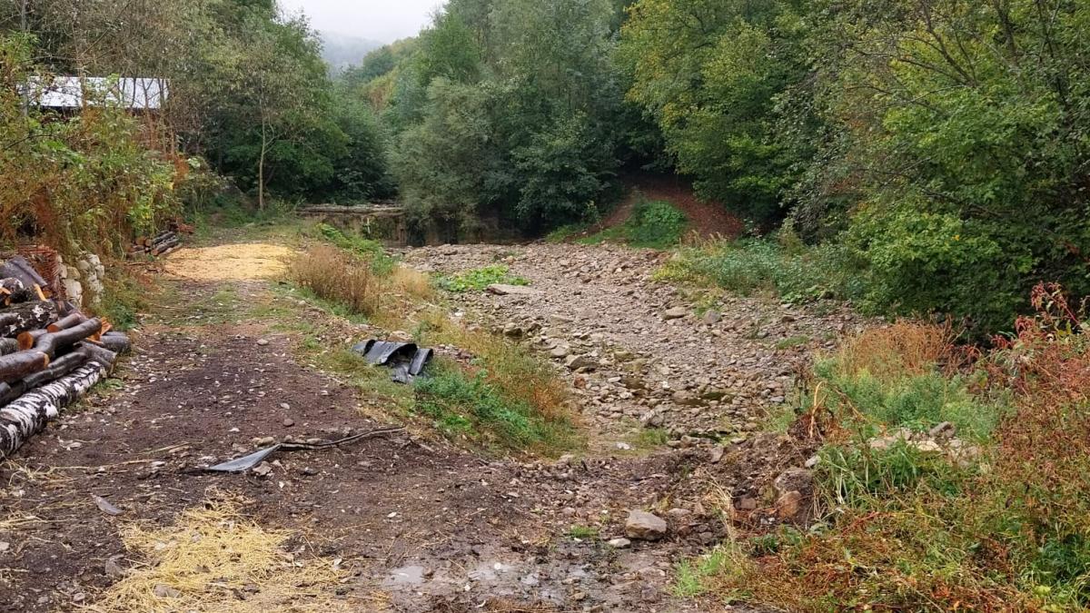 Se demolează barajele mici, dar se permit amenajările care ne lasă fără apă în toată țara