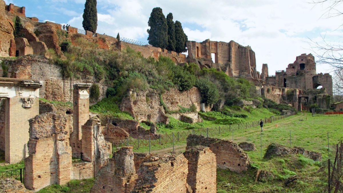Un vânător de comori german a predat un tezaur roman la câţiva ani după ce l-a descoperit