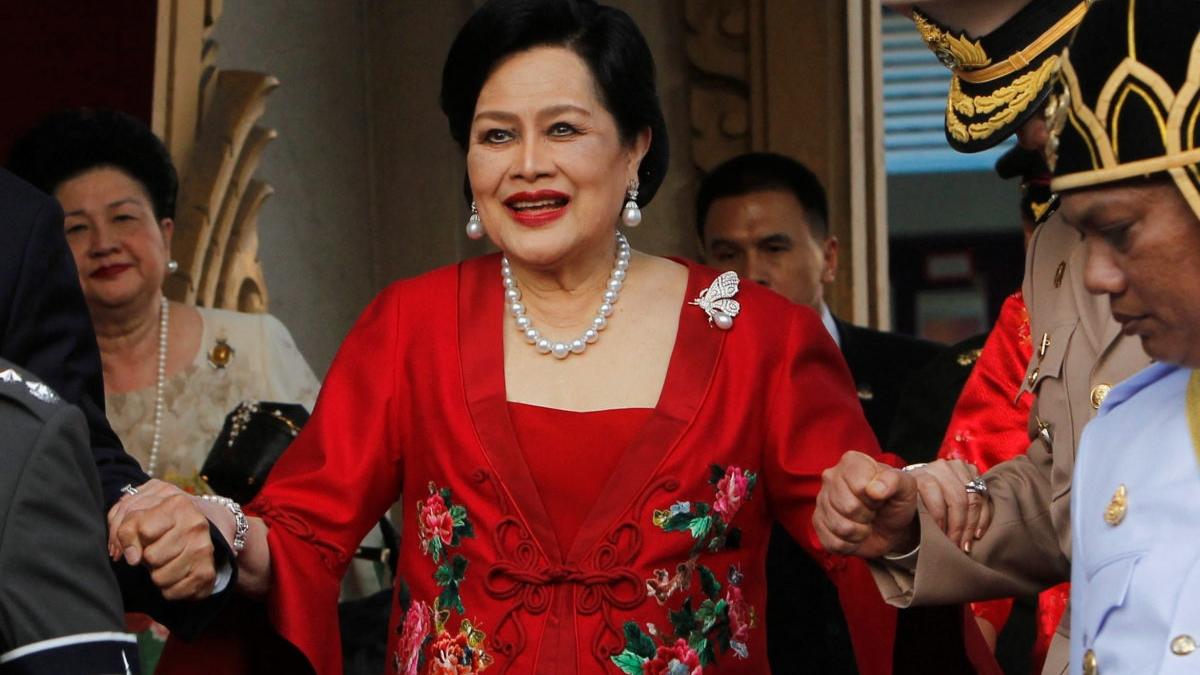 Regina Mamă a Thailandei, Sirikit, a murit la vârsta de 93 de ani