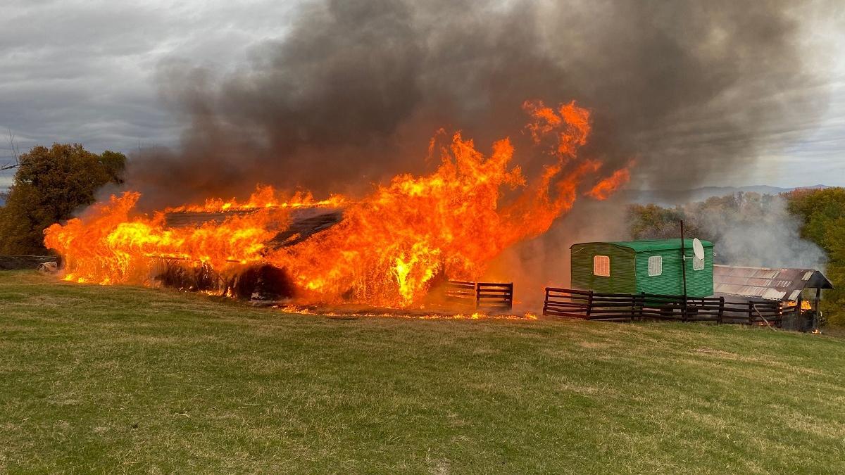 Incendiu la o casă din Baicoi, județul Prahova