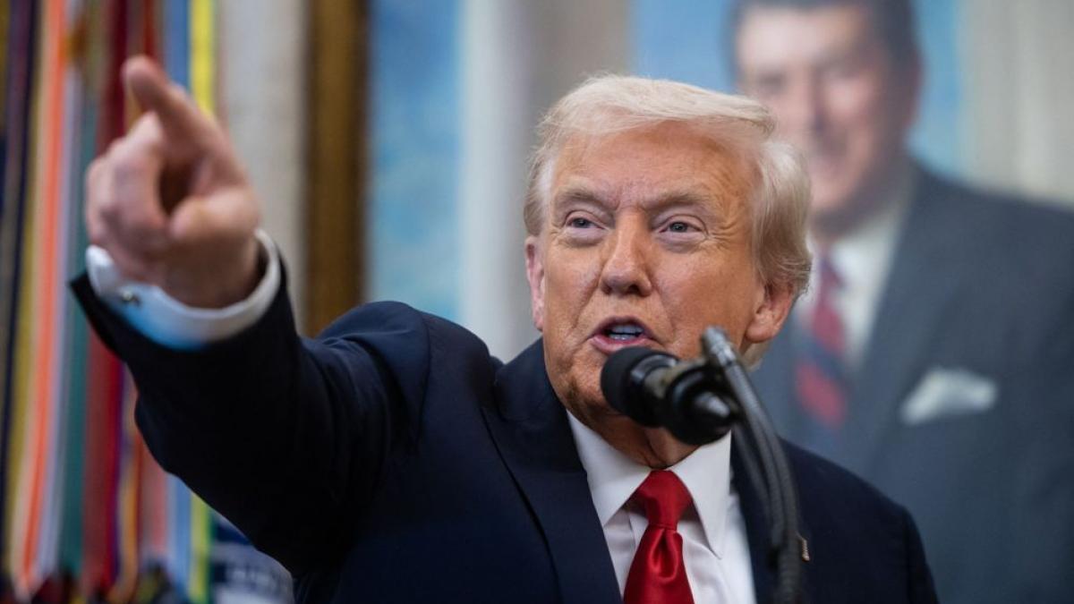 Trump ellopta a show-t: Az amerikai elnök árnyékában írtak alá határmegállapodást Ázsiában