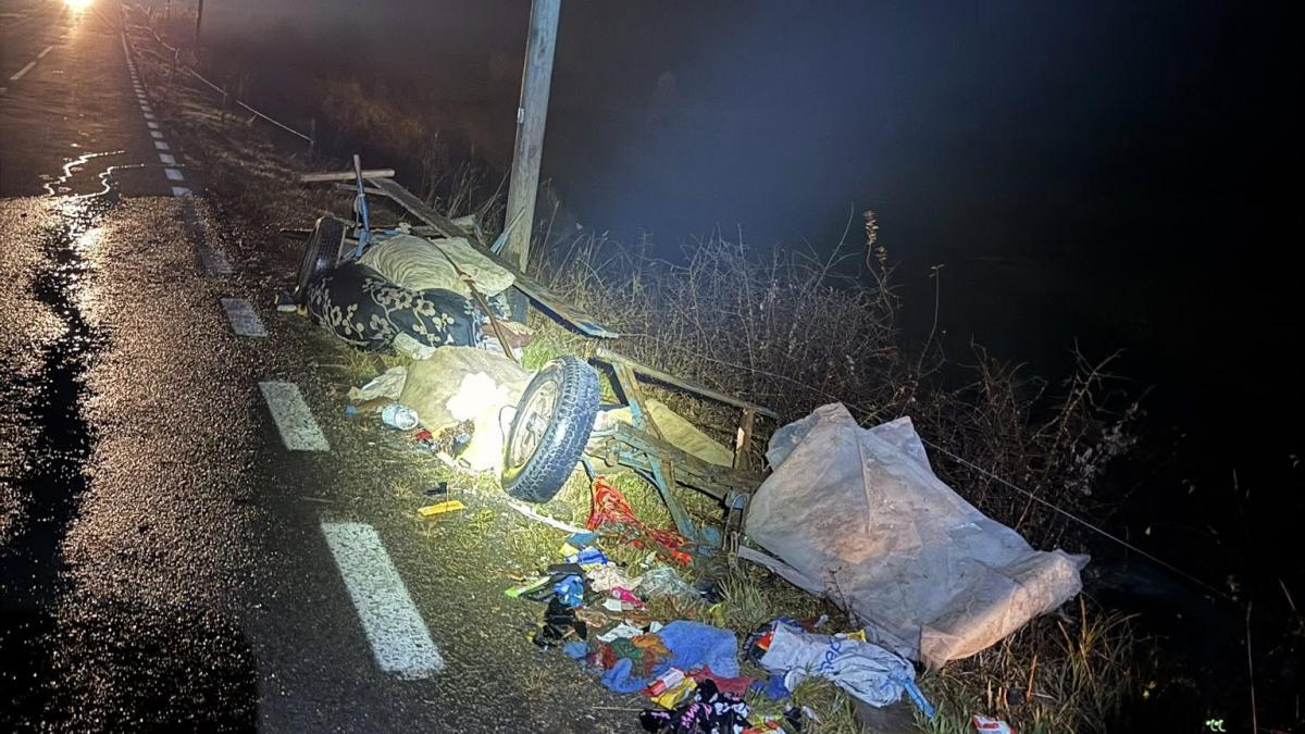Un copil a murit după ce un autoturism a lovit o căruță condusă de un bărbat beat, în Maramureș