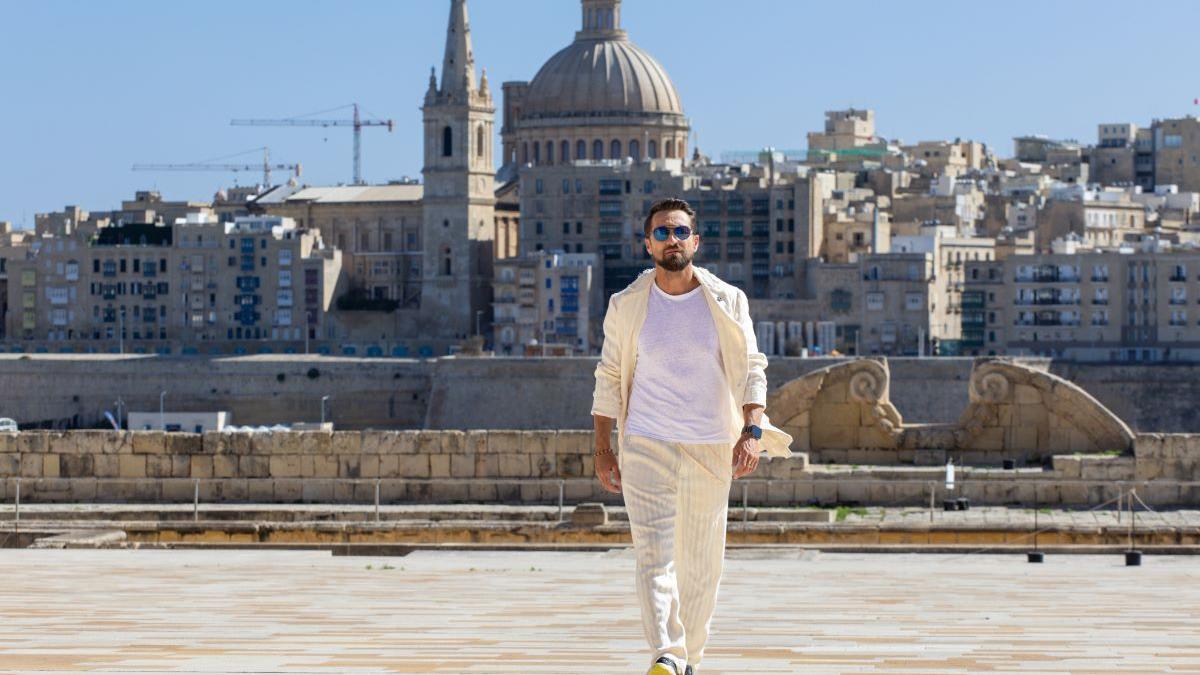 Mâine, Dani Oțil și cele 9 cupluri participante în show-ul Power Couple, de la Antena 1, se întorc în România! Filmările pentru sezonul 3 ajung astăzi la sfârșit!