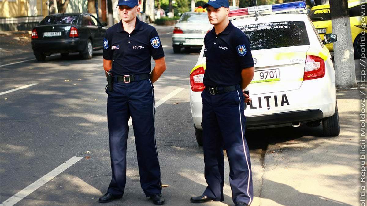 Poliția continuă ancheta în legătură cu amenințările primite de Simion pe rețelele de socializare