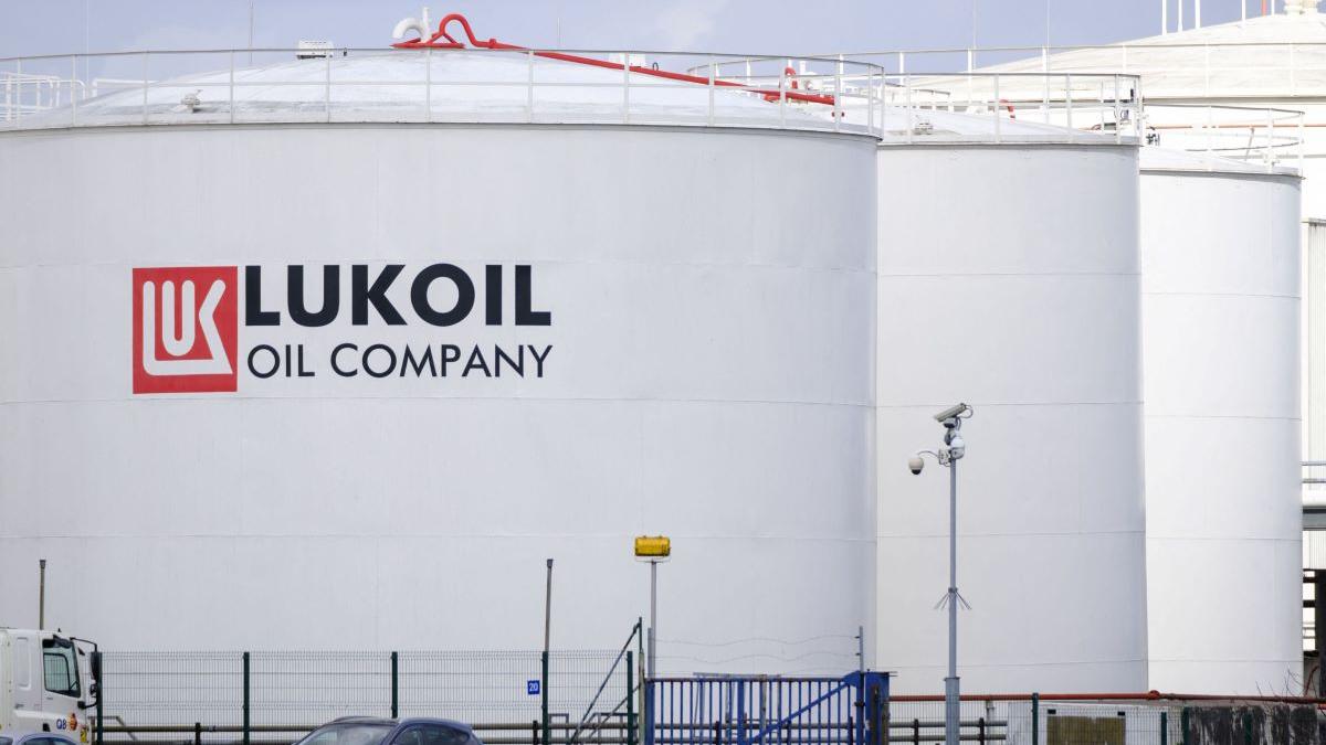 Petrotel Lukoil scapă de închidere! Americanii dau undă verde rafinăriei până în decembrie 2025