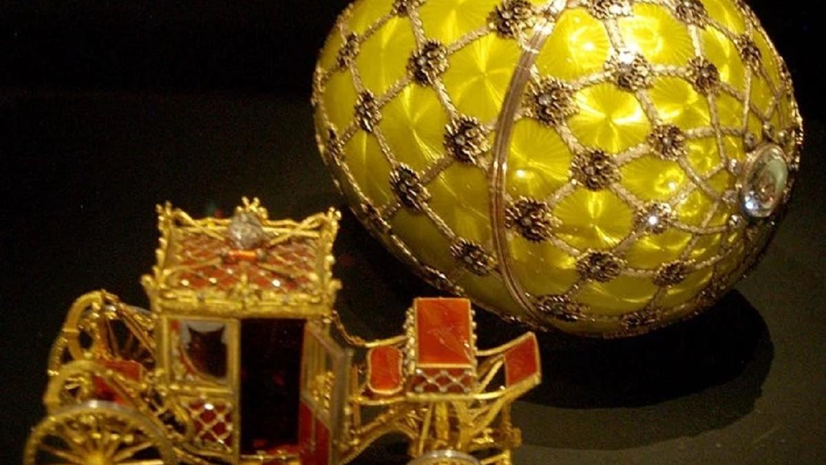 Ou Fabergé din cristal, evaluat la peste 26 de milioane de dolari, scos la licitație