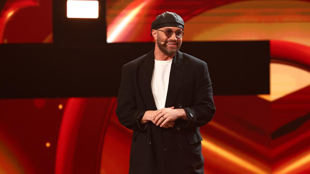 Reîntâlnire cu lacrimi și emoții la The Ticket: Mihai Bendeac, față în față cu un fost concurent căruia i-a schimbat destinul, diseară, de la 20.00, la Antena 1