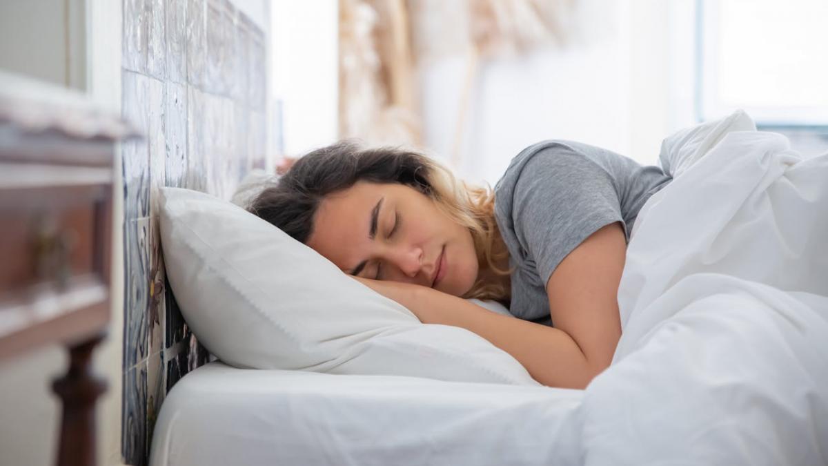 Cele 7 greșeli care îți sabotează somnul – și cum le repari cu soluții Dormeo