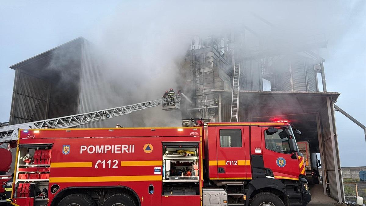 Incendiu la un uscător de cereale în Tulcea