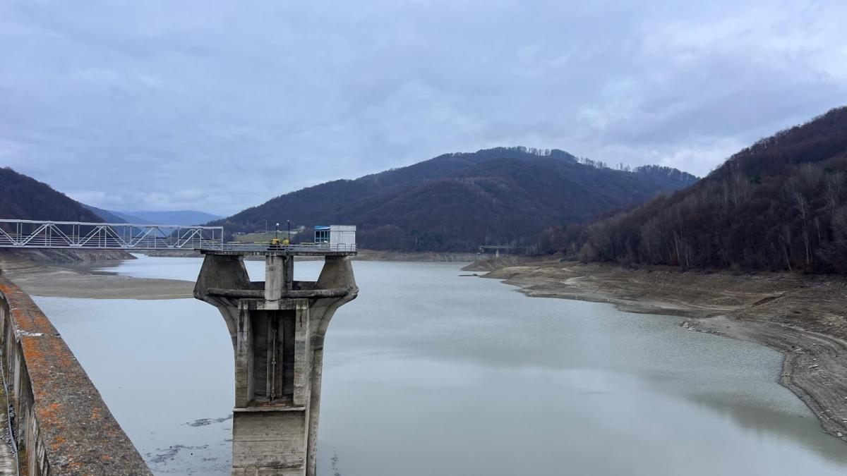 România, statul care se îneacă în propriile instituții