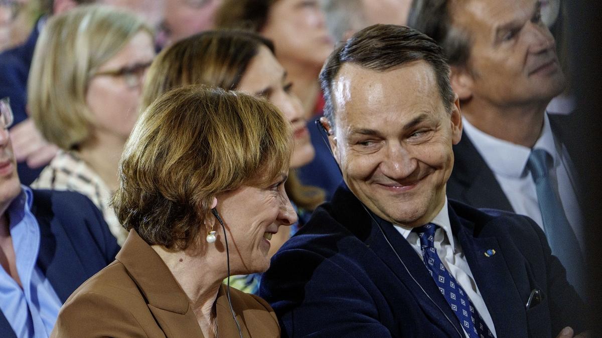 Polonia crede că prin înghețarea activelor rusești Putin va fi mai dispus să încheie un acord de pace