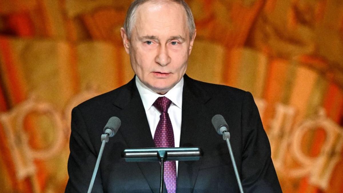 Rusia promite livrări neîntrerupte de petrol către India
