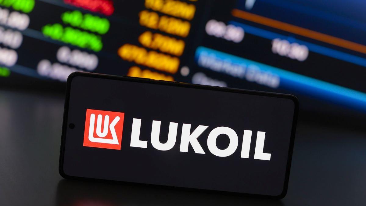 SUA extind termenul pentru vânzarea activelor Lukoil. Gigantul rus își caută cumpărători pentru active de 22 miliarde de dolari. România, printre piesele-cheie ale tranzacției