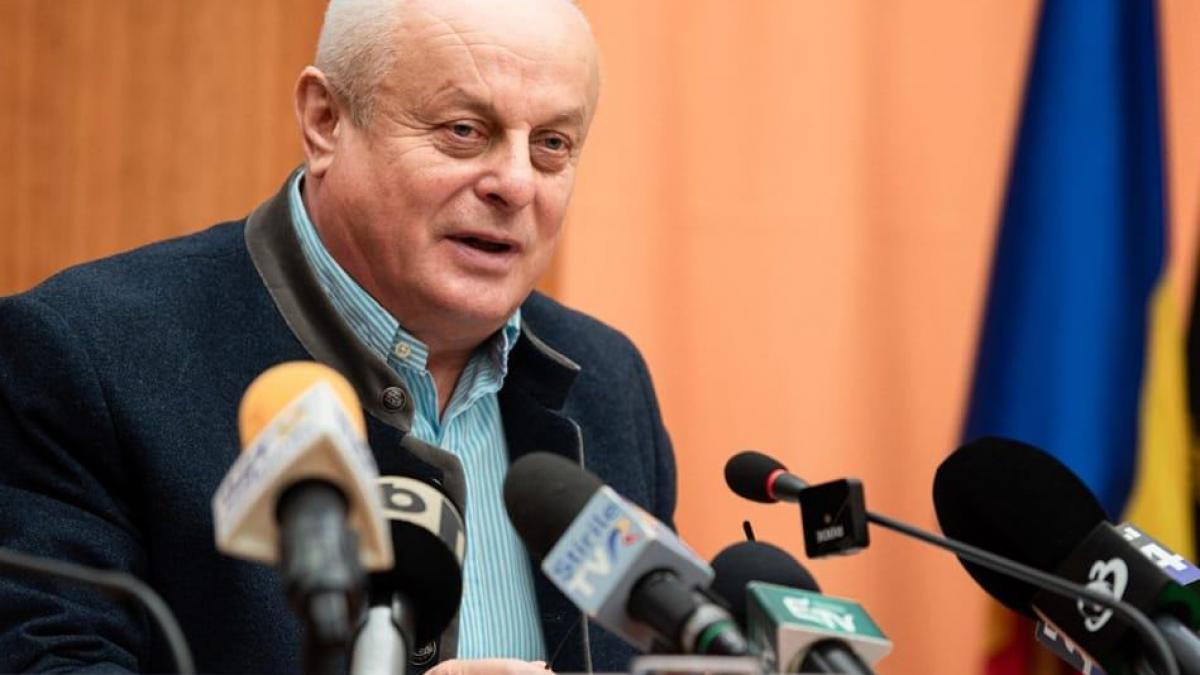 Instanța îl obligă pe directorul silvic de la Arad, Teodor Țigan, să restituie 280.520 de lei