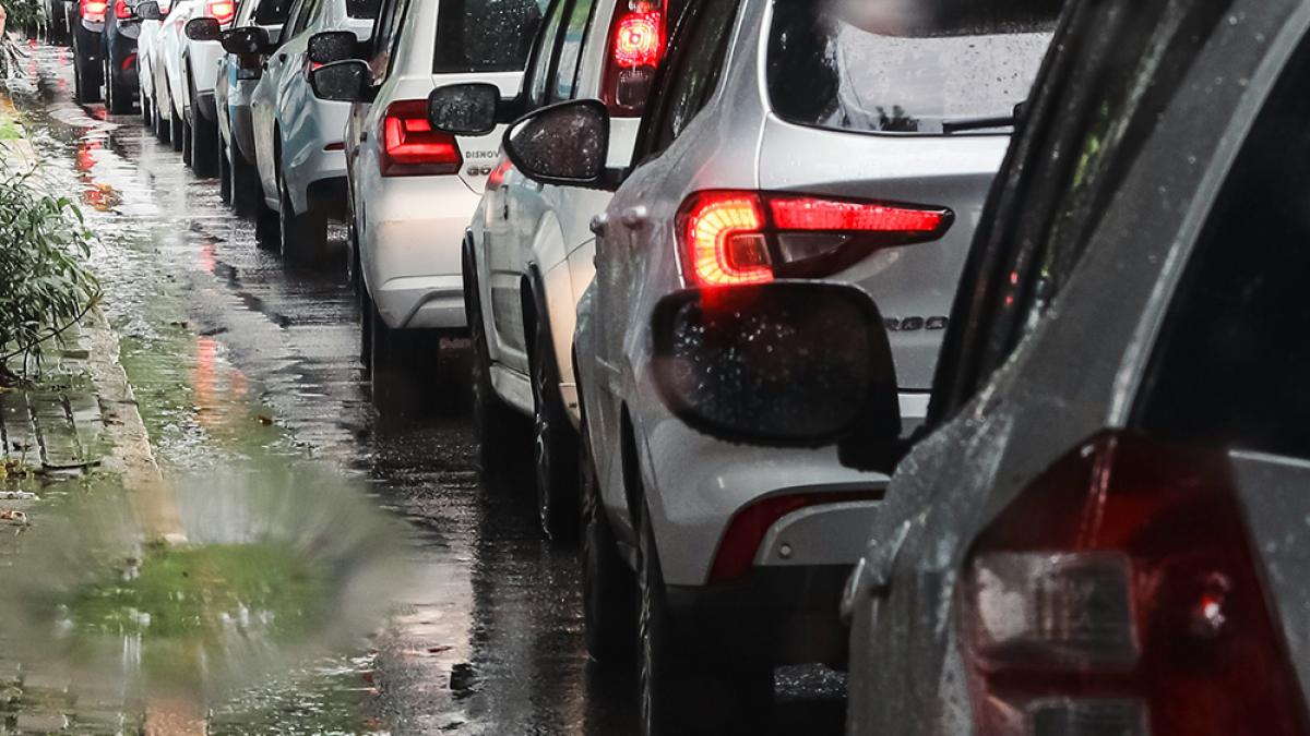 Impozitul pe mașini se va plăti ținând cont de norma de poluare. MAI a finalizat centralizarea