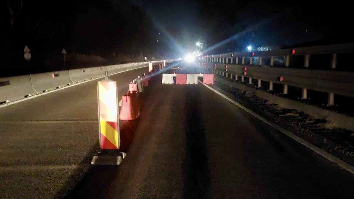 Se surpă Valea Prahovei: probleme grave pe DN1, la Cornu