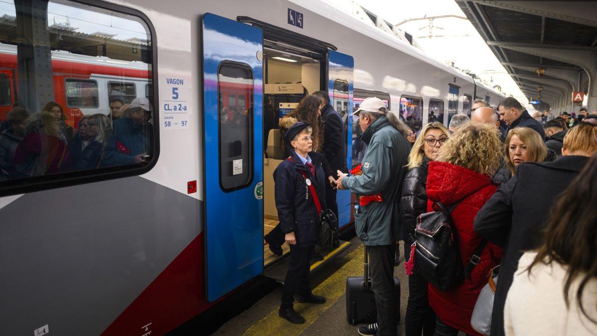 Haos la Gara de Nord: Trenul București-Bacău, 73 de minute întârziere în Ajunul Crăciunului