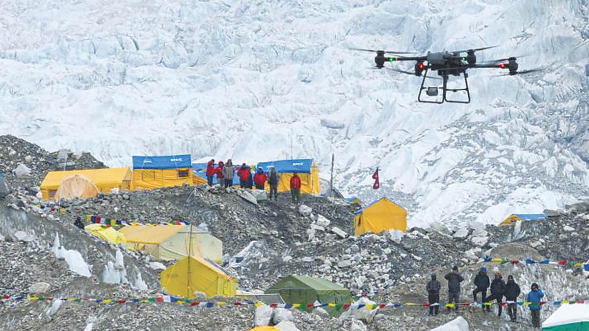 Nepalul va renunța la schema de recuperere a deșeurilor de pe Muntele Everest